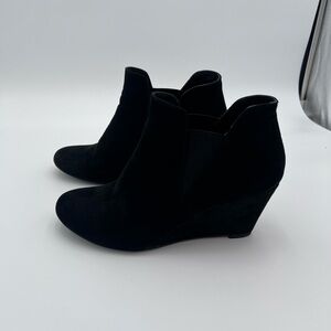 Womens black wedge boot